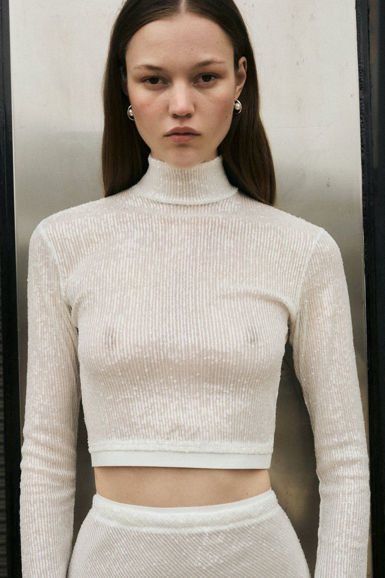 Sequin Cropped L/S Mock Neck | Off White