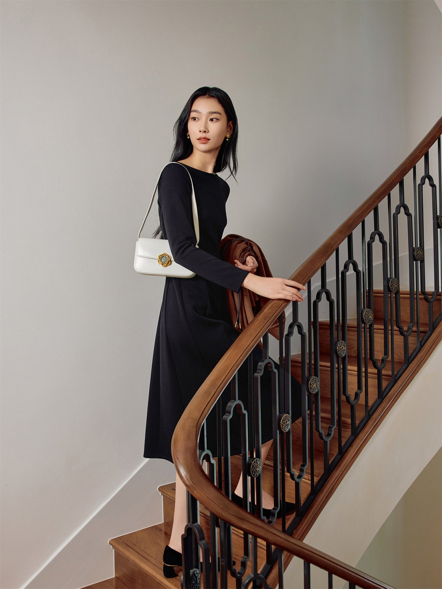 Knitted Waist-Defined Slim Dress | Black