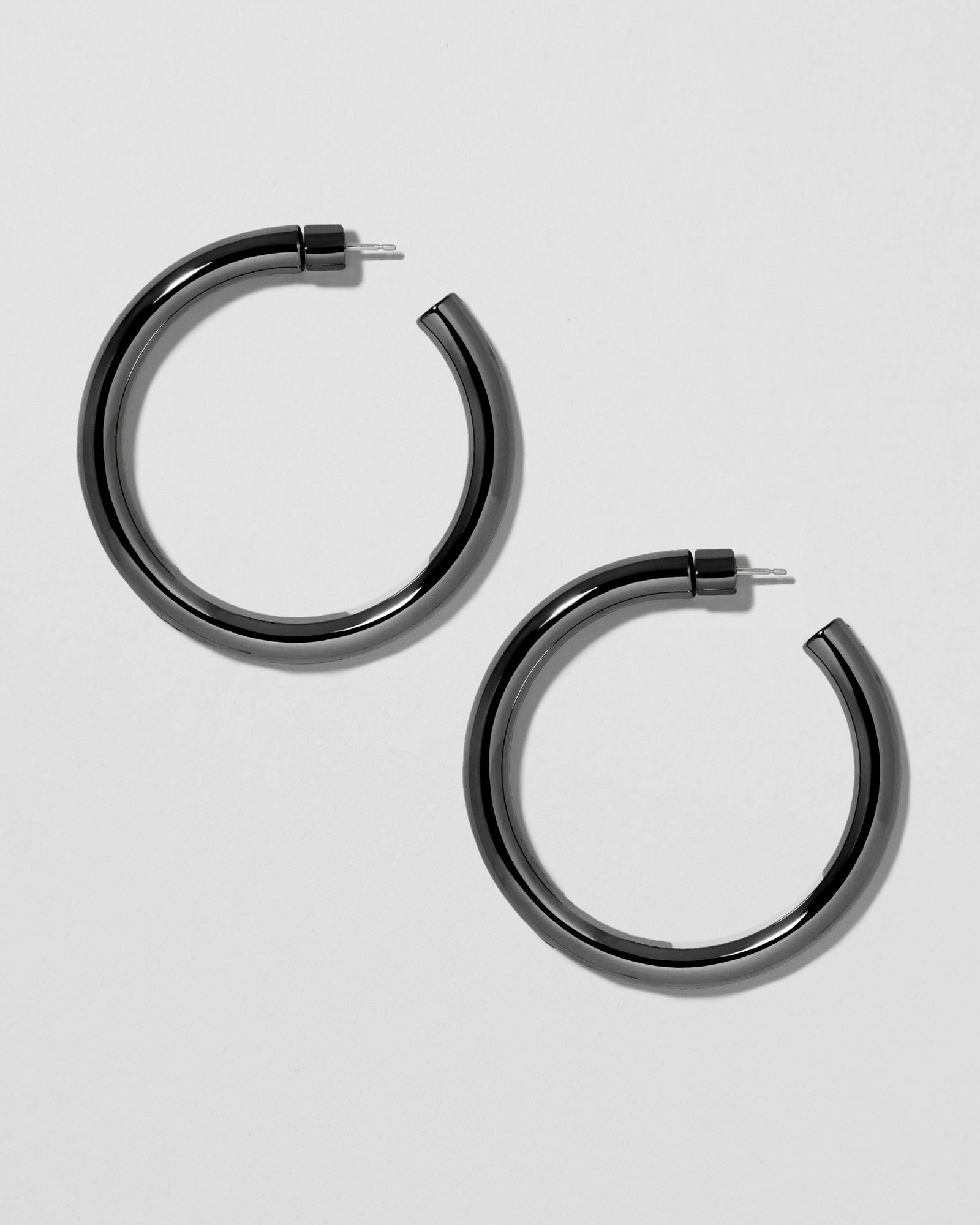 1.5" Natasha Baby Hoops earring - alternate angle | gold hoop earrings