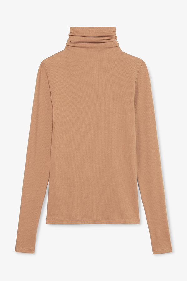 Packshot image of the axam top in camel | Exclude | Still