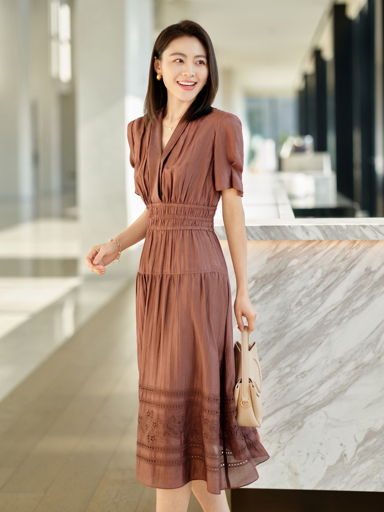 Waist-fitted Dress | Brown