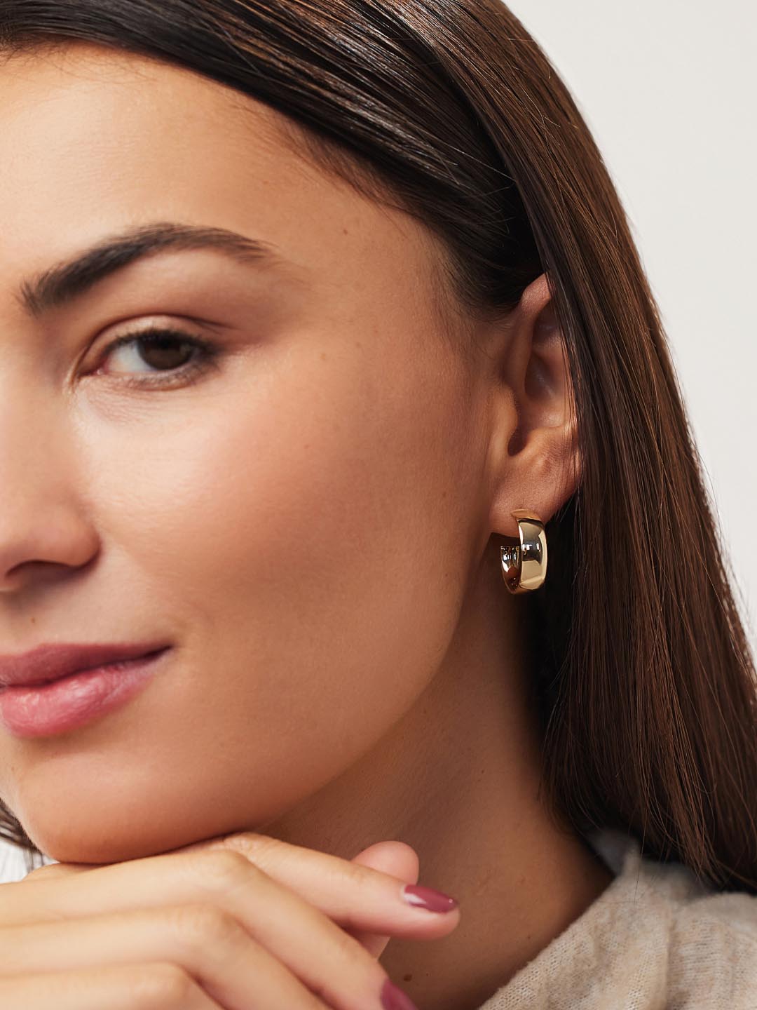 Bold Small Huggie Hoop Earrings | 10K Solid Gold