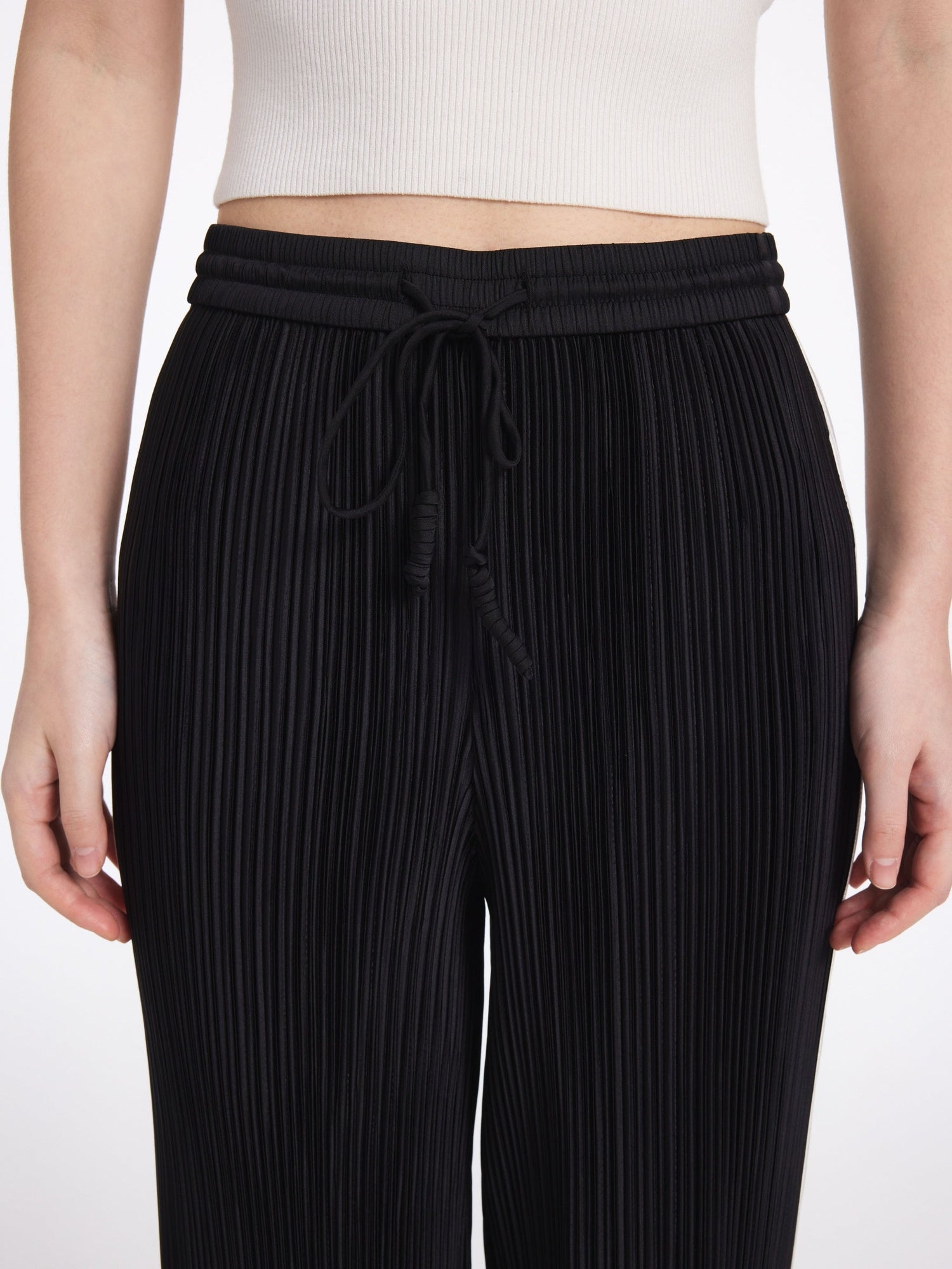 Wide-Leg Straight Pants | Black