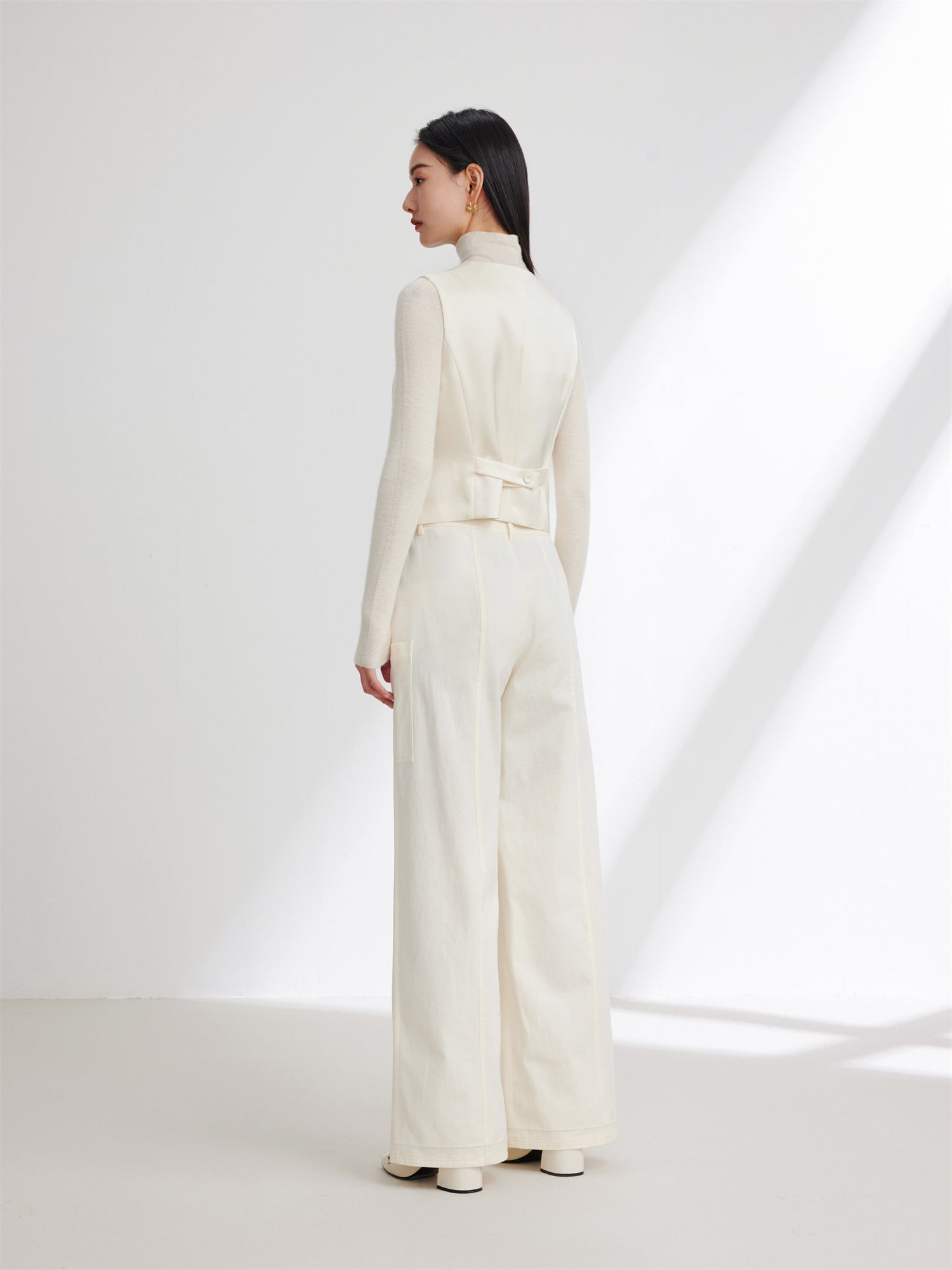 Vest | White