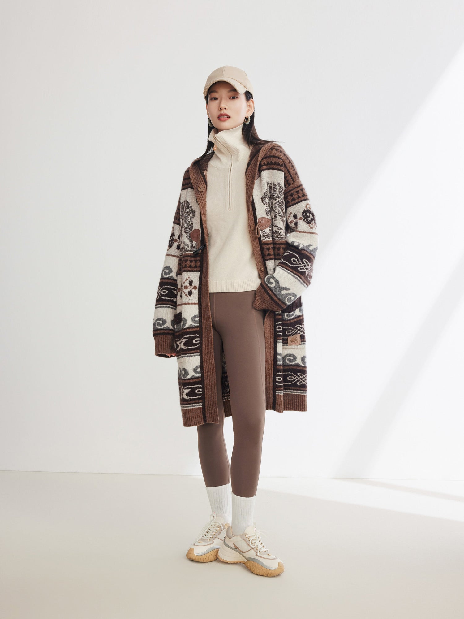 Long Hooded Sweater | Brown