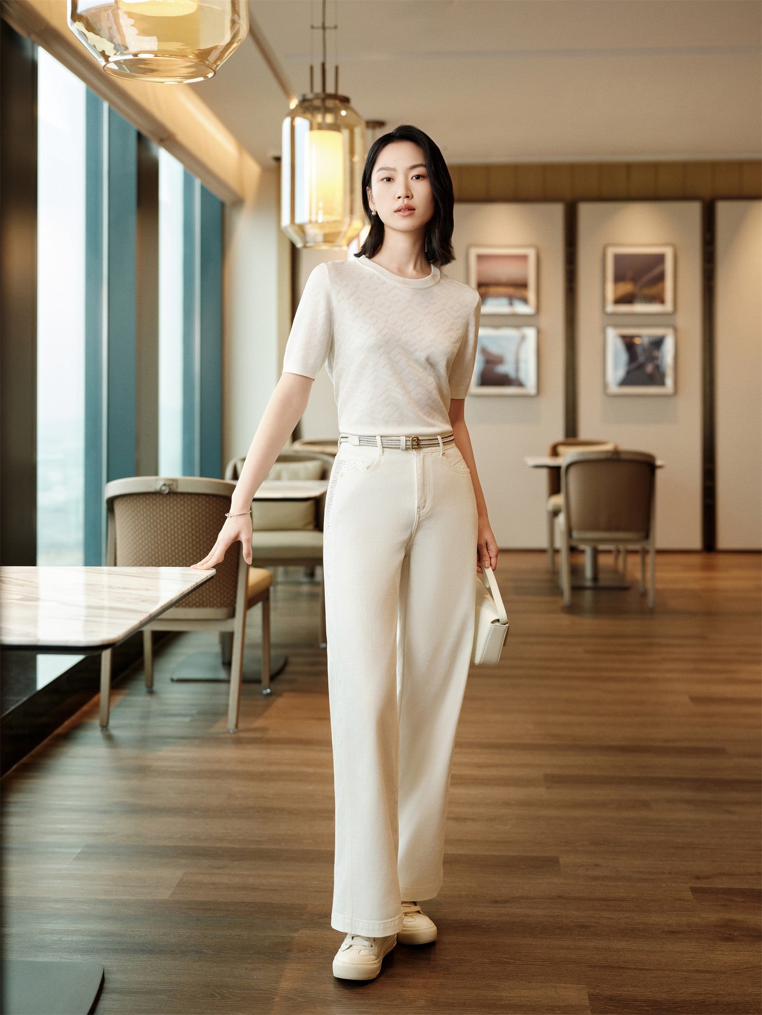Embroidered Jeans | White