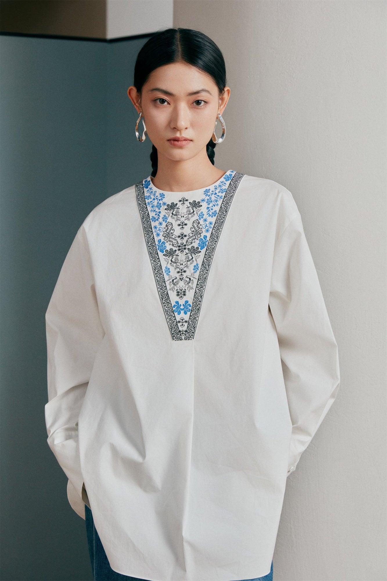 Loose Embroidered Shirt | White