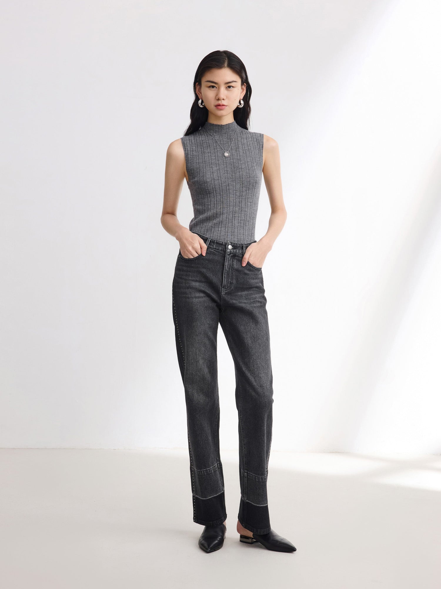 Dark-Wash Straight Leg Pants | Black