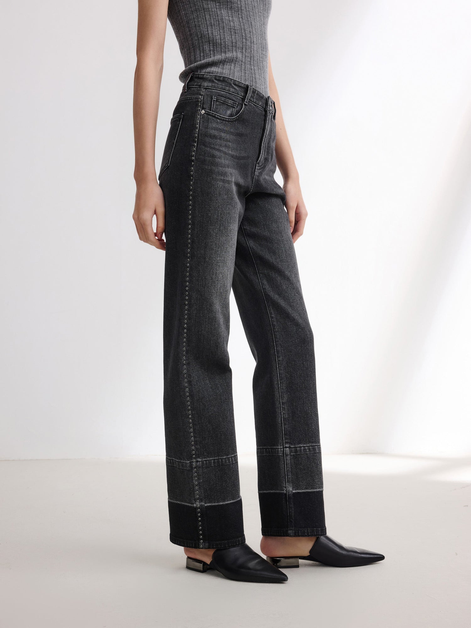 Dark-Wash Straight Leg Pants | Black