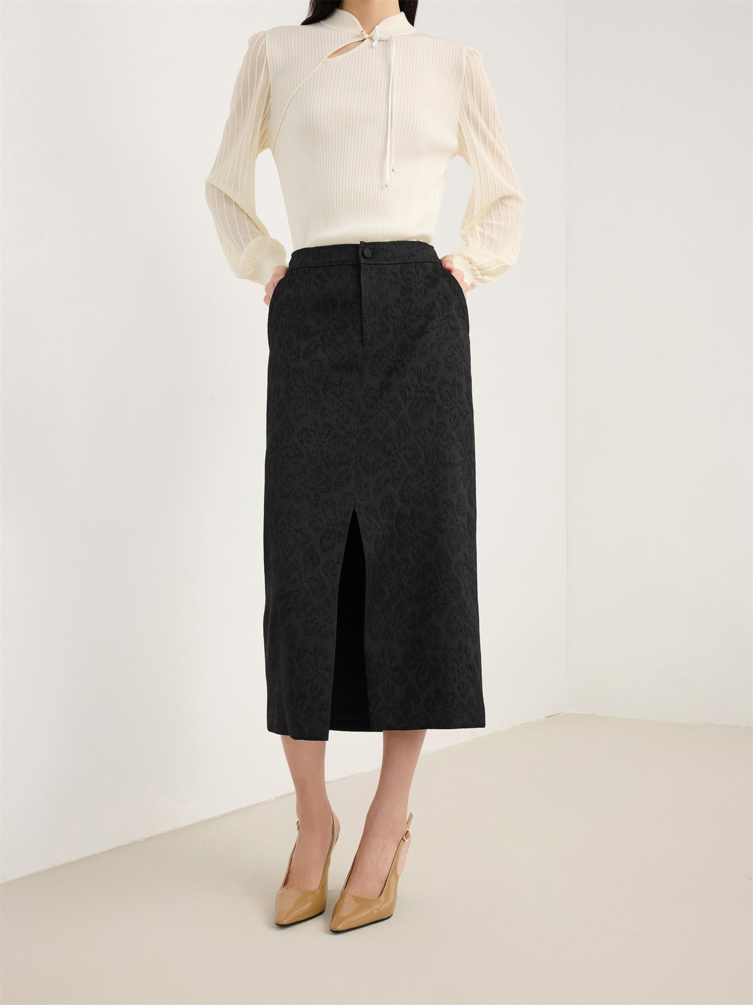 Front-Slit Maxi Skirt | Black