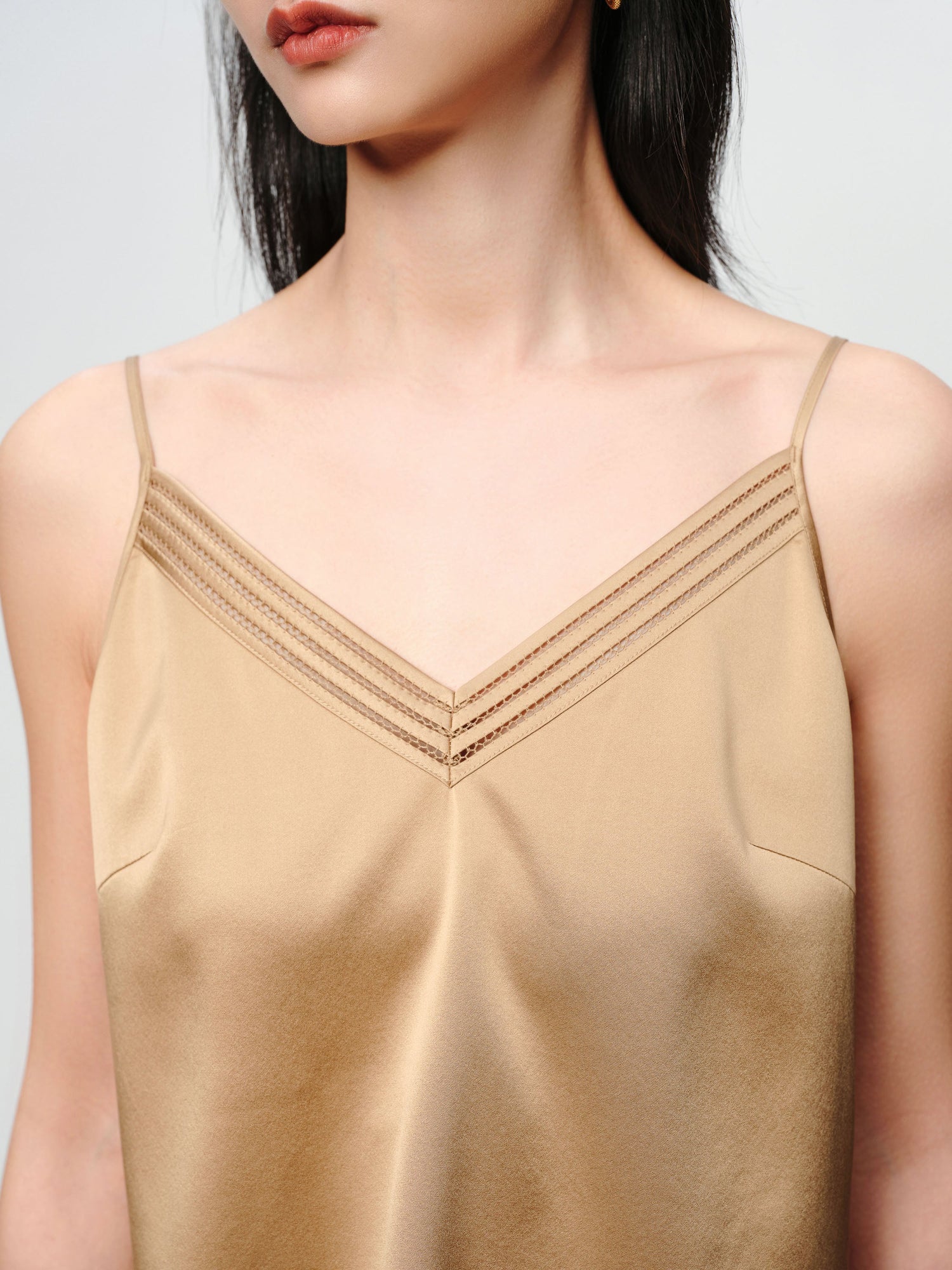 Silk V-neck layering camisole | Brown