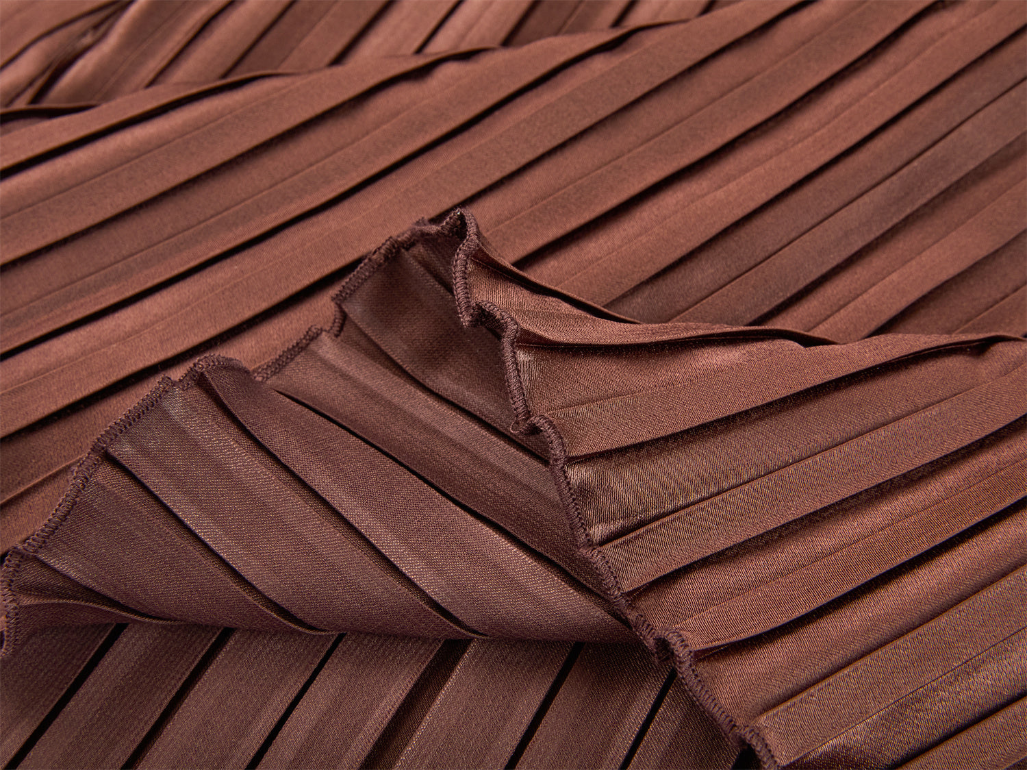 Pleated Waist-Cinched Dress | Brown
