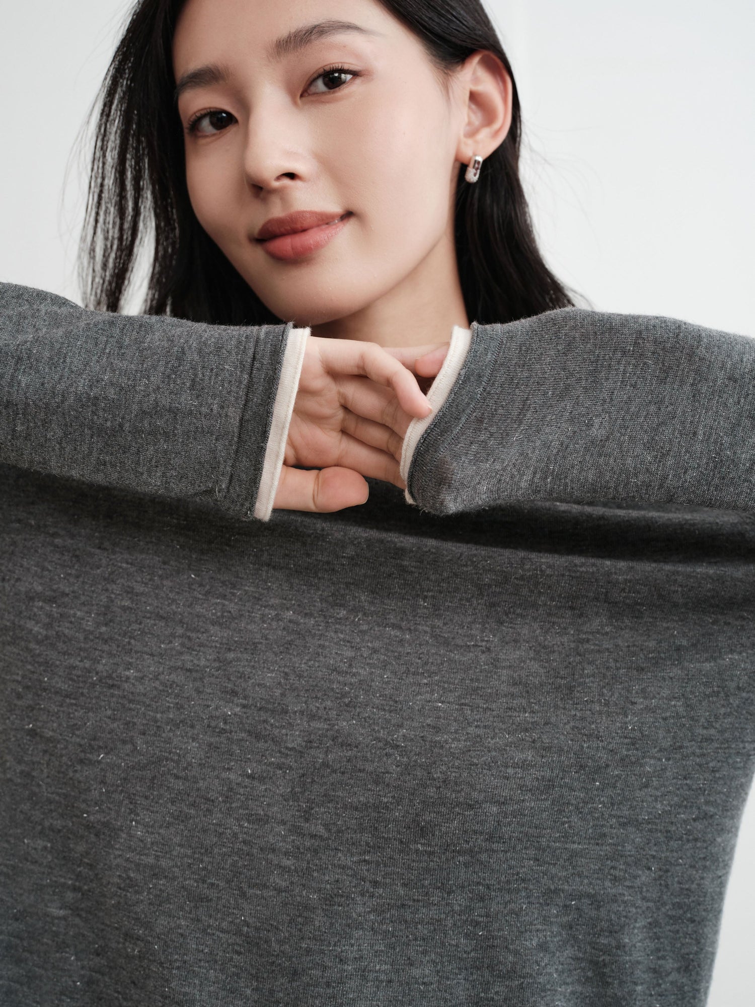 Slub Yarn Round Neck Knit Top | Grey