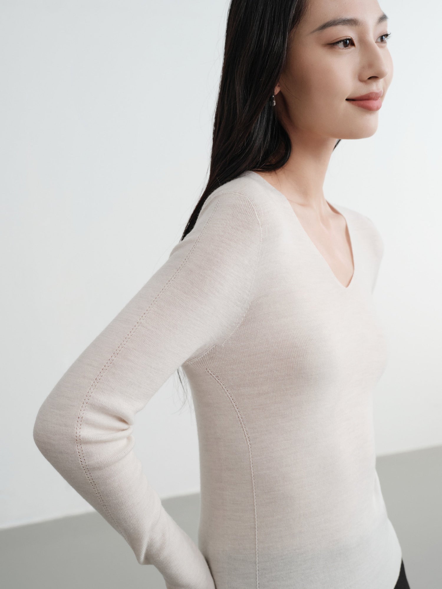 Machine Washable Wool Seamless Base Layer Top | Beige