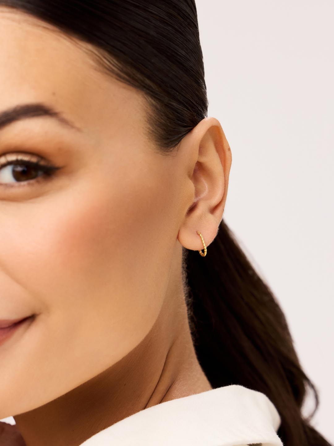 Oval Twist Hoop Earrings | 10K Solid Gold