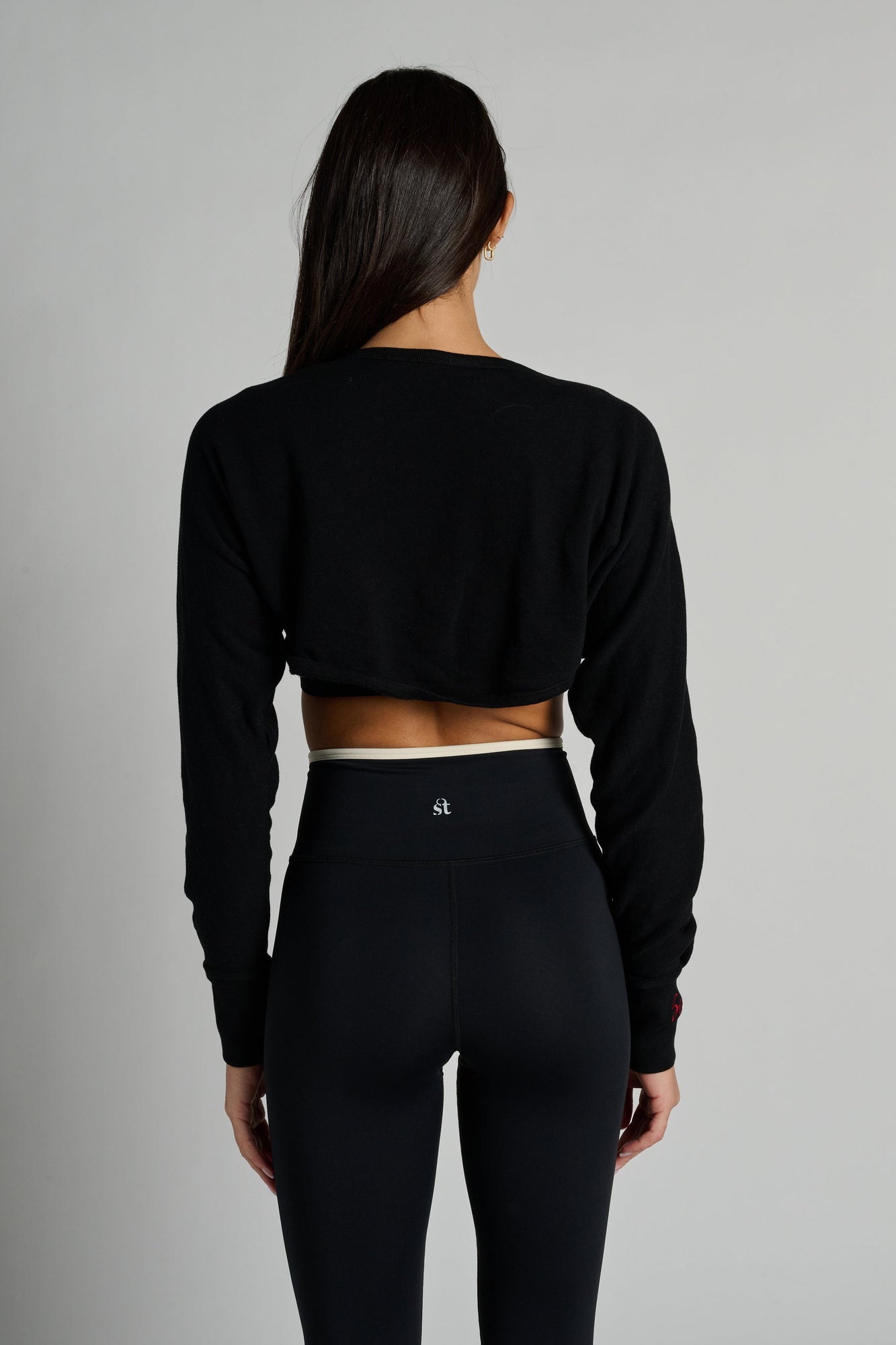 Strut This | The Shrug | Inside Out Black