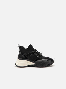Flyknit Sneaker | Black