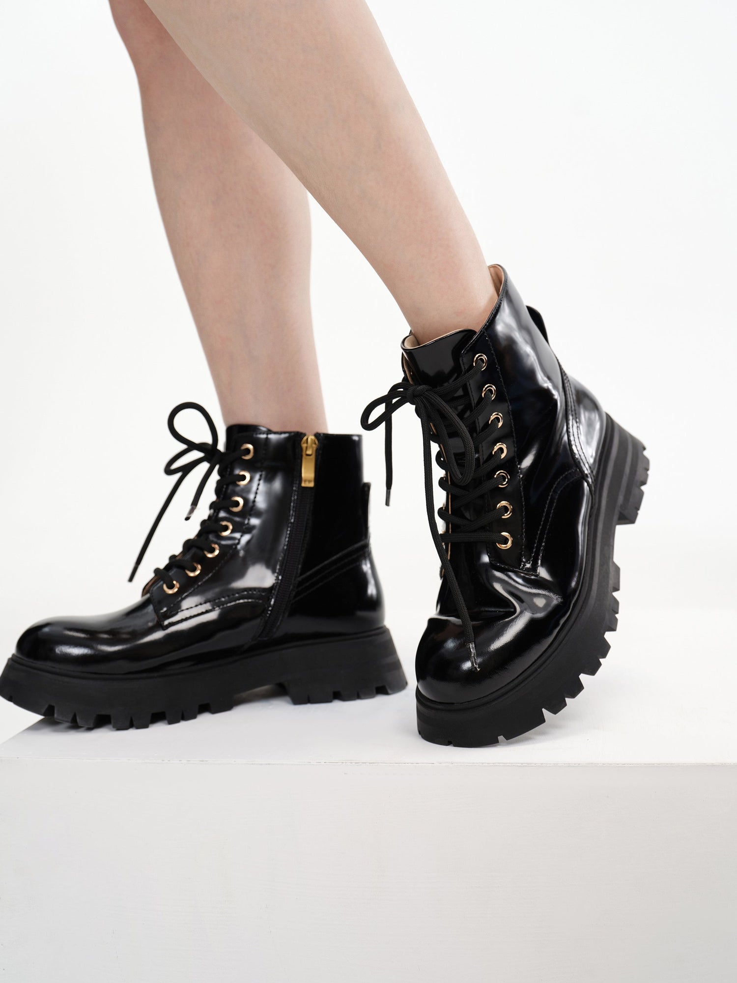 Leather Platform Lace Up Boots | Black