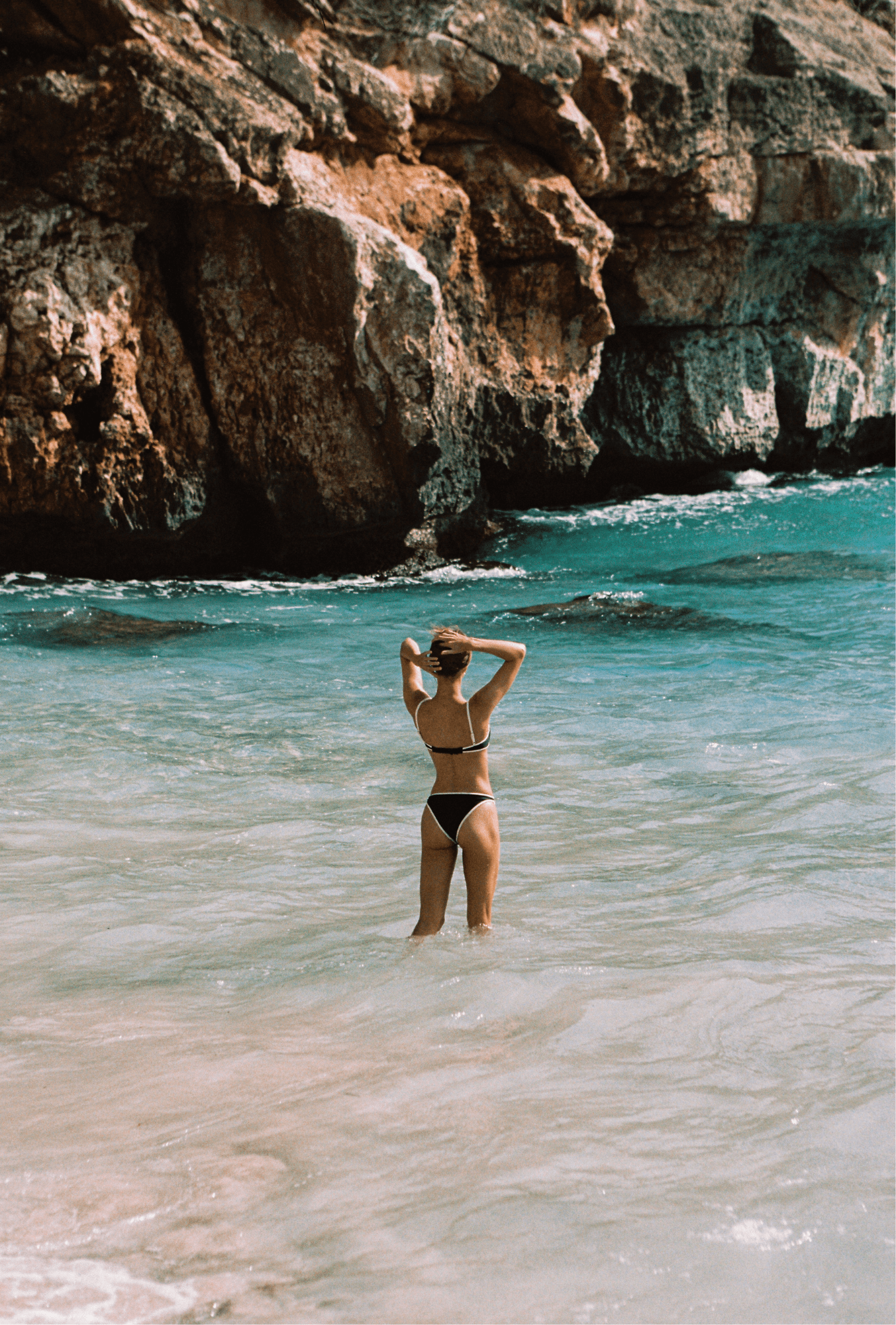 The Ingrid Top | Noir/Ivory Shine