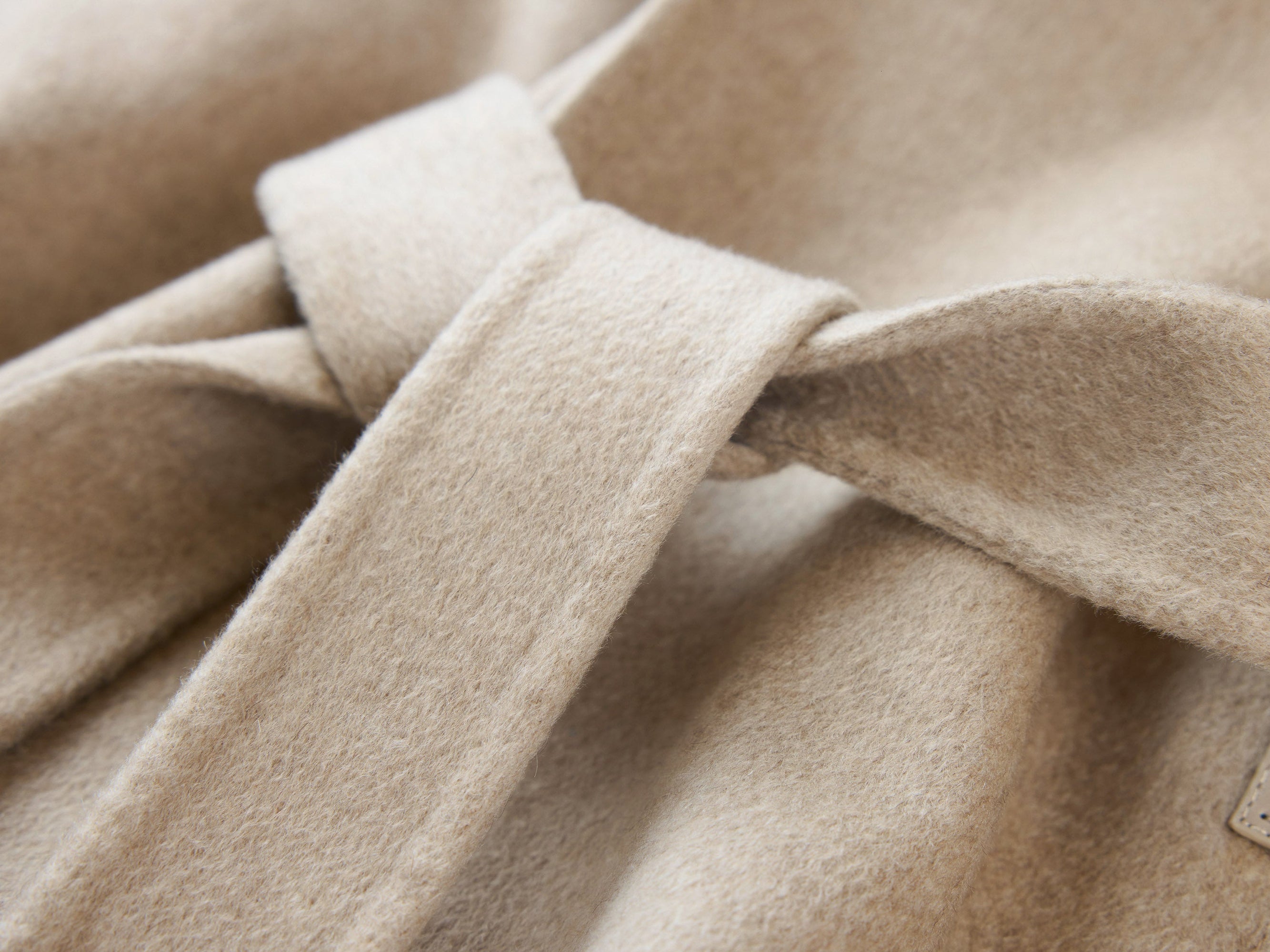 Cape-Style Fur-Collar Cashmere Coat | Camel