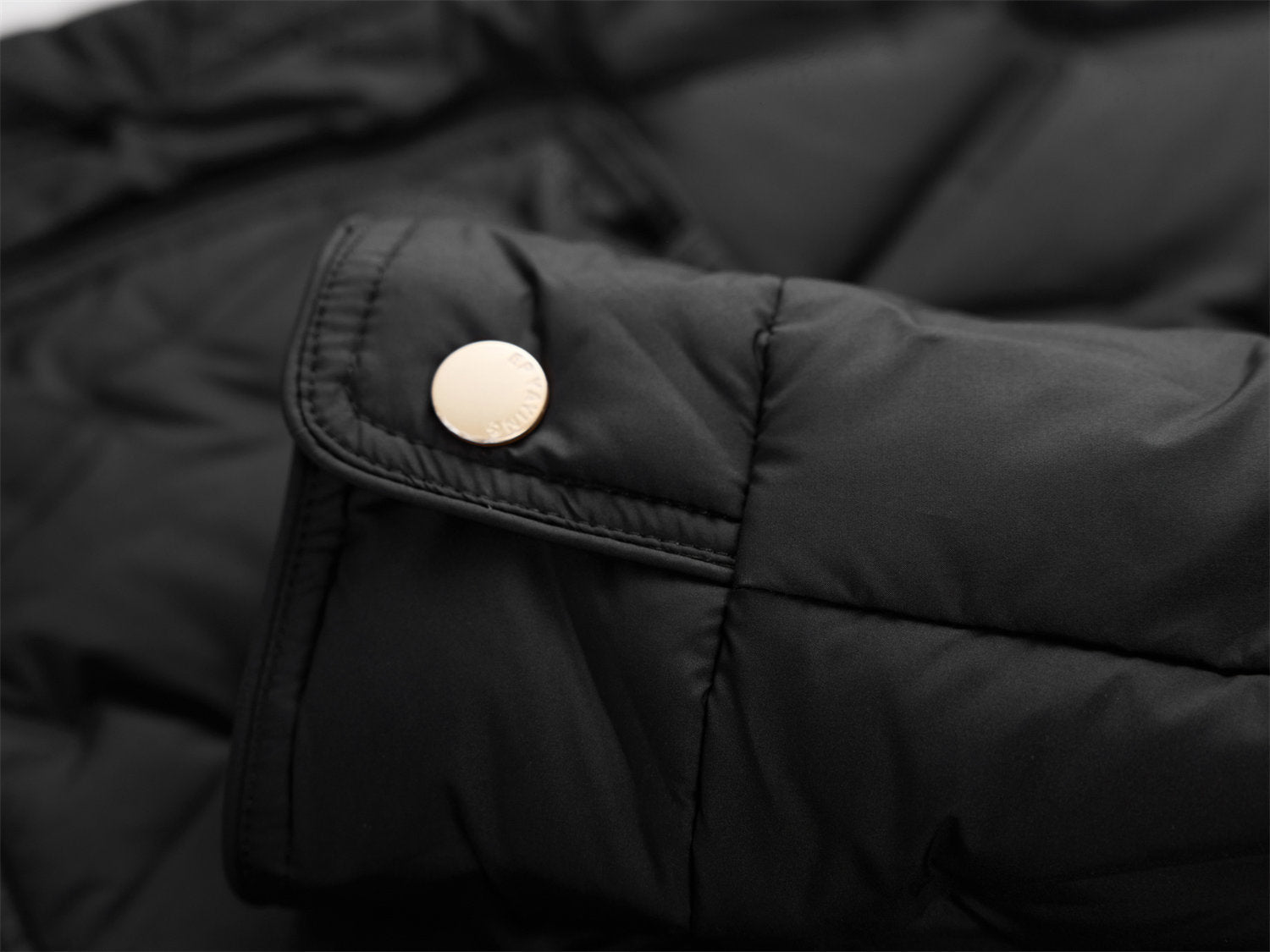 Lightweight Short Down Jacket | Black