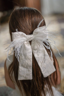 Eliza Ceremony Feather Hair Bow | Beige