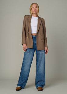 The Harlowe Double Pocket Jean in Glorious – stylish and comfortable wide leg jeans for women.