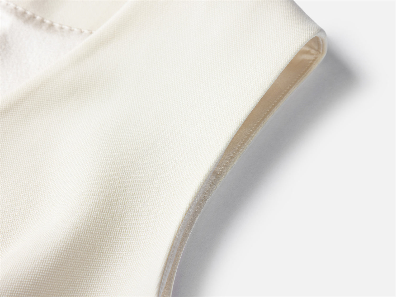 Vest | White