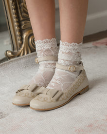 Ava Lace Socks | Ivory & Pearl