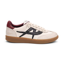 Beige-White/White/Black/Garnet