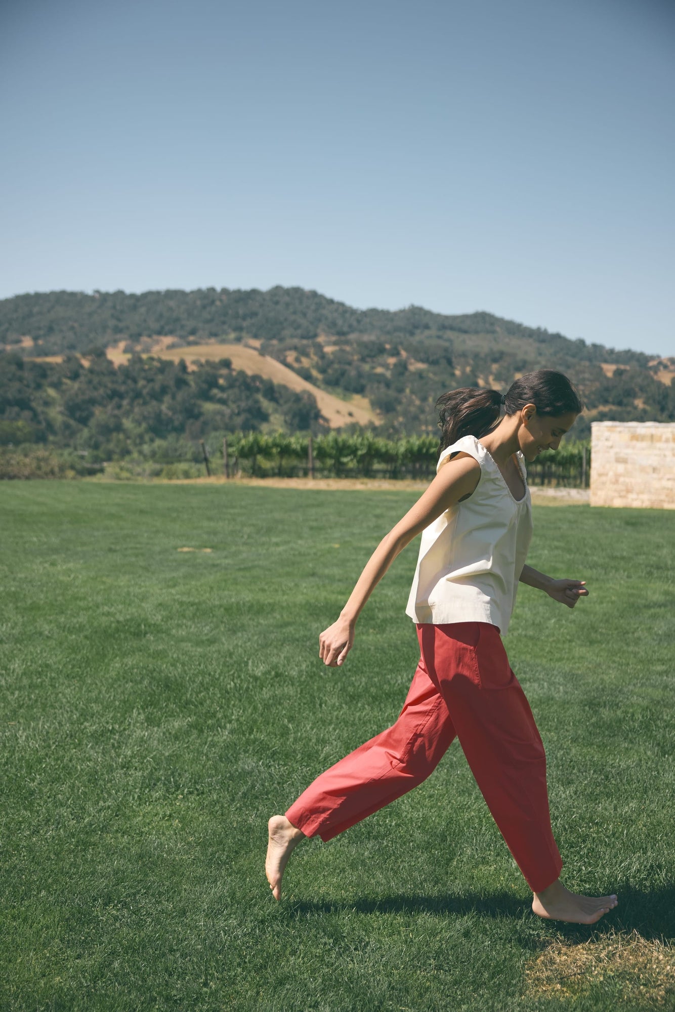 Aya | Paula Stretch-Waist Organic Cotton Pant in Size Small