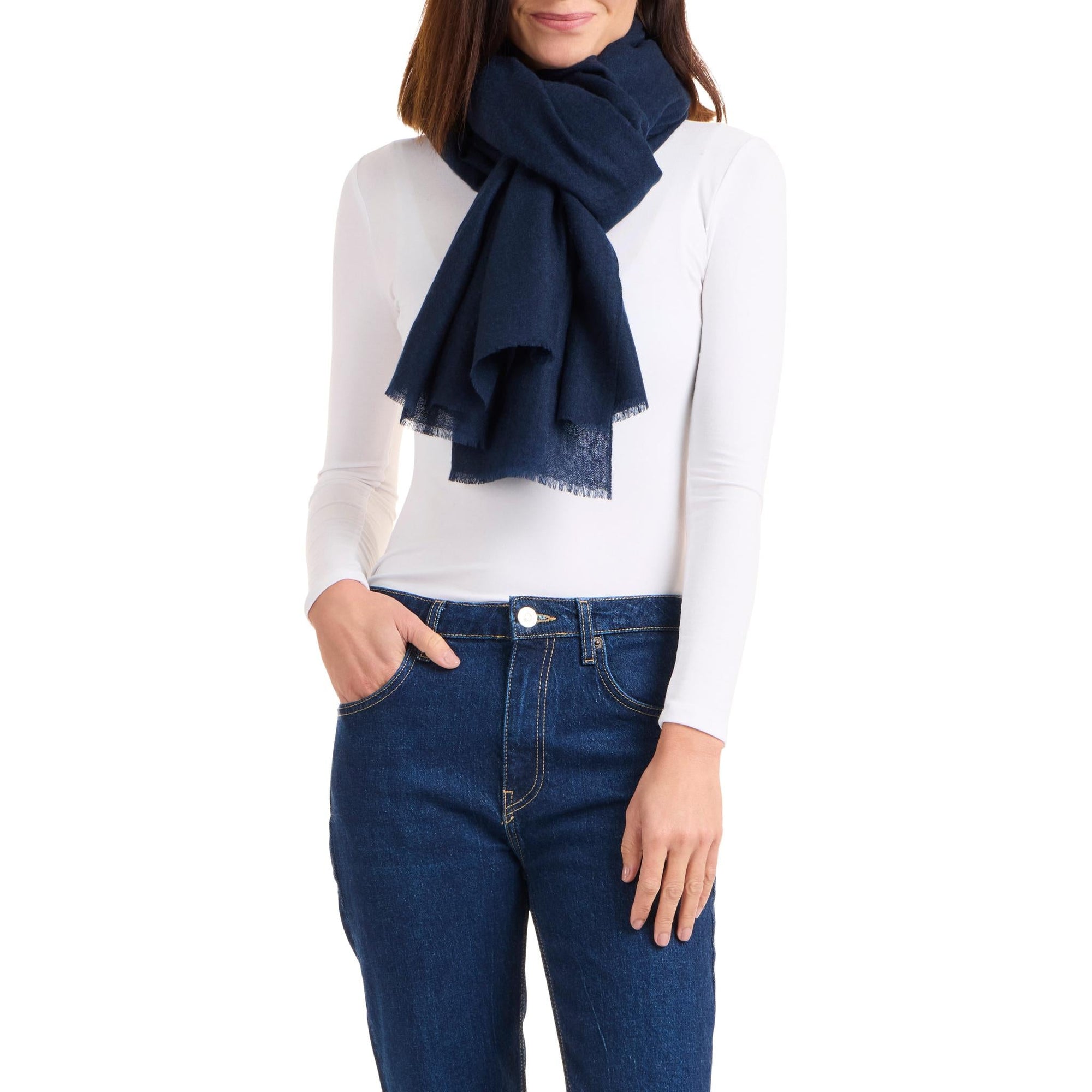 Amicale Cashmere | Women | Women's Wrap | Navy