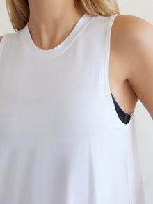 Carbon38 | Crop Tank 2.0 | White