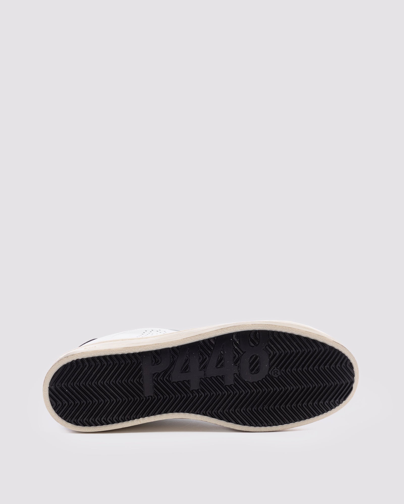 Men | John | White/Olive