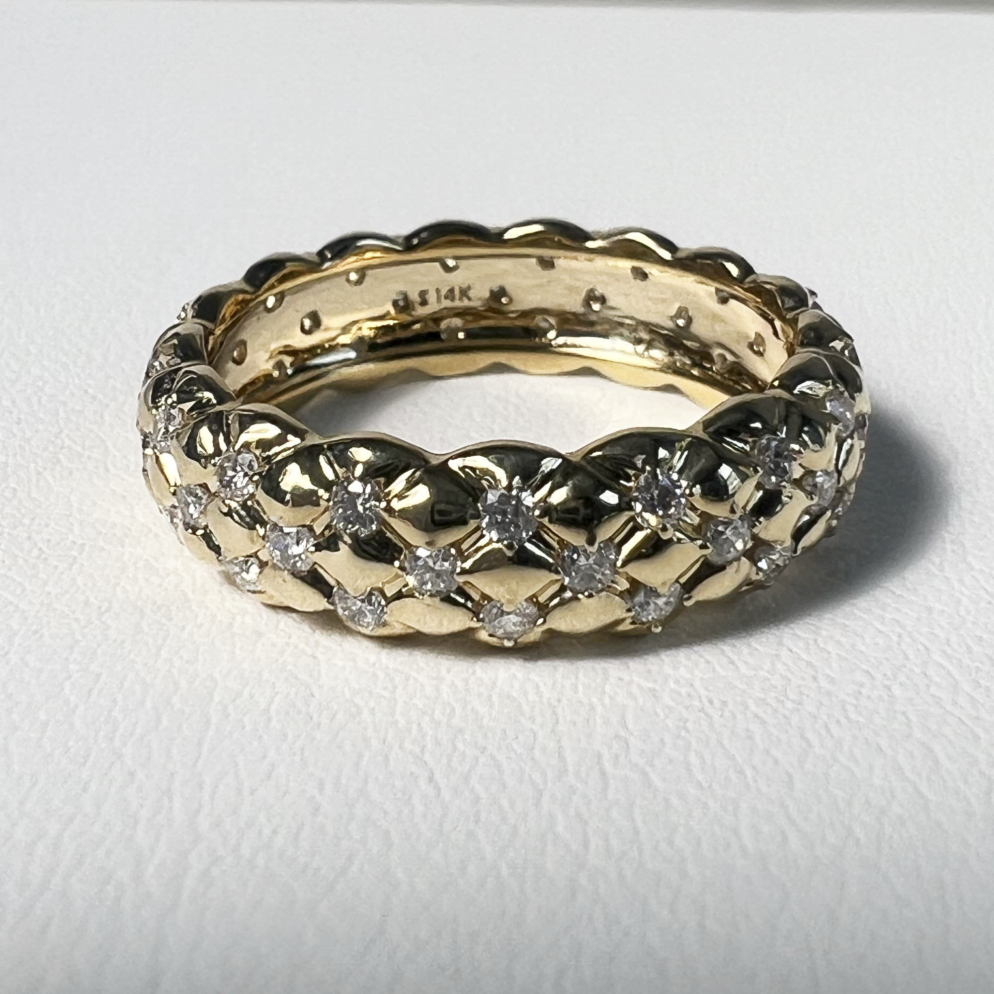 Harbor Lights Ring - V2 | 10K Yellow Gold | Round White Diamond