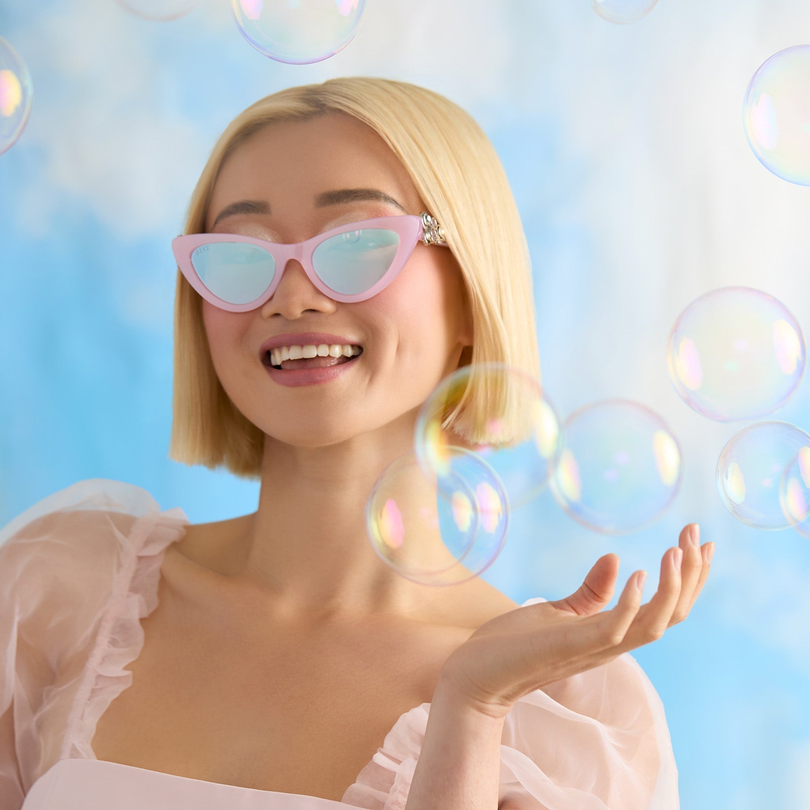 Womens | Glinda Upland For Good Sunglasses | Glassy Pink Crystal | Silver Flash Lenses