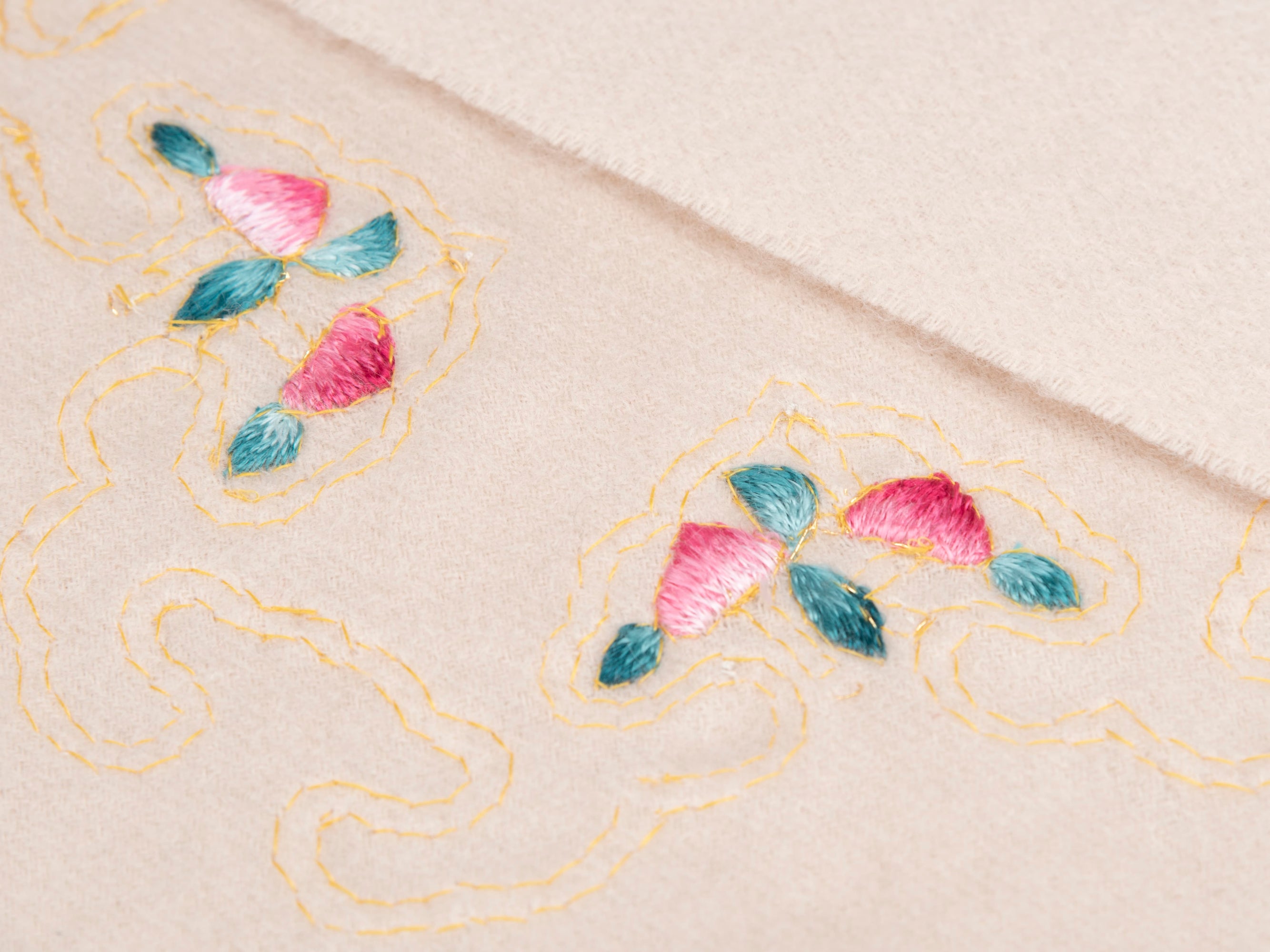 High Value Logo Scarf | Pink