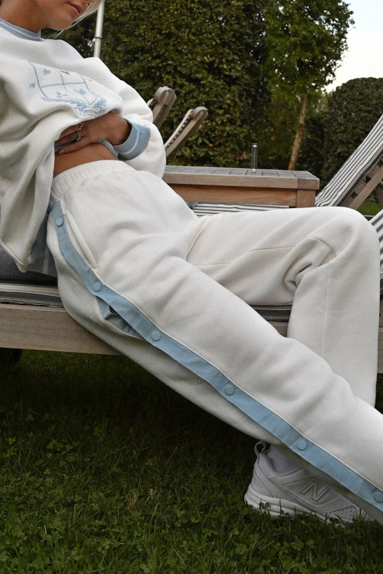 Tearaway Fleece Pants | White & Baby Blue