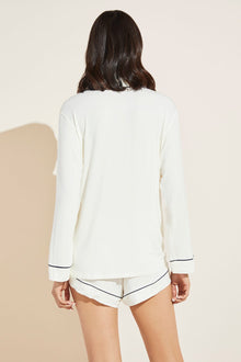 Model is wearing Gisele TENCEL Modal Long Sleeve & Shortie Short PJ Set in Ivory/Navy.