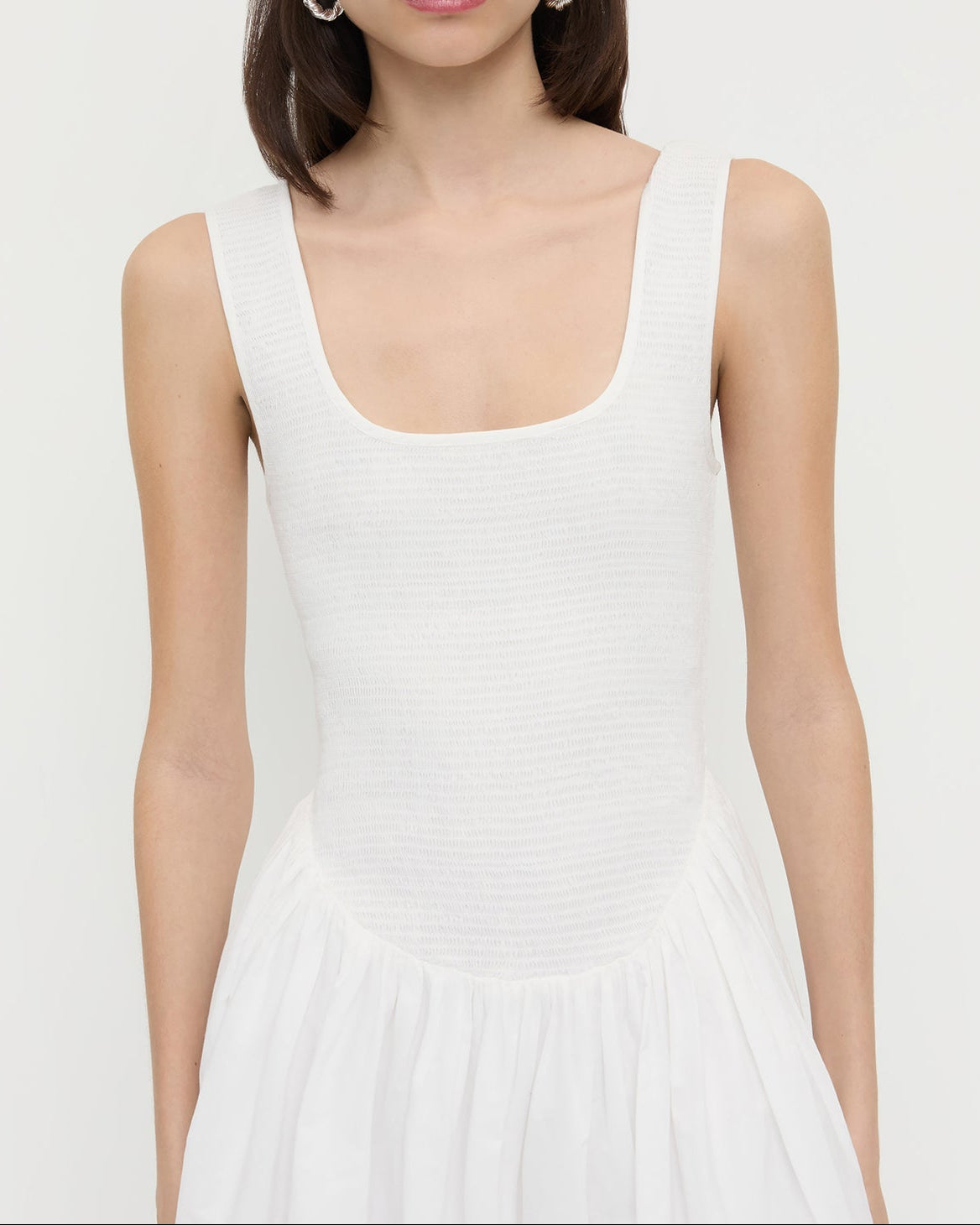 Color: White