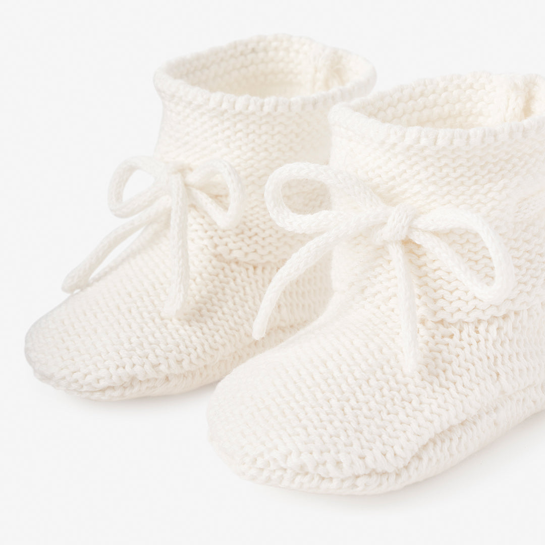 Unisex | White Garter Knit Baby Booties | White