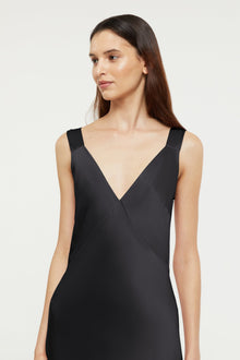 Day To Night Slip | Black