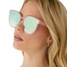 Womens | Gemma Sunglasses | Peach | Cool Matcha Gradient Lenses