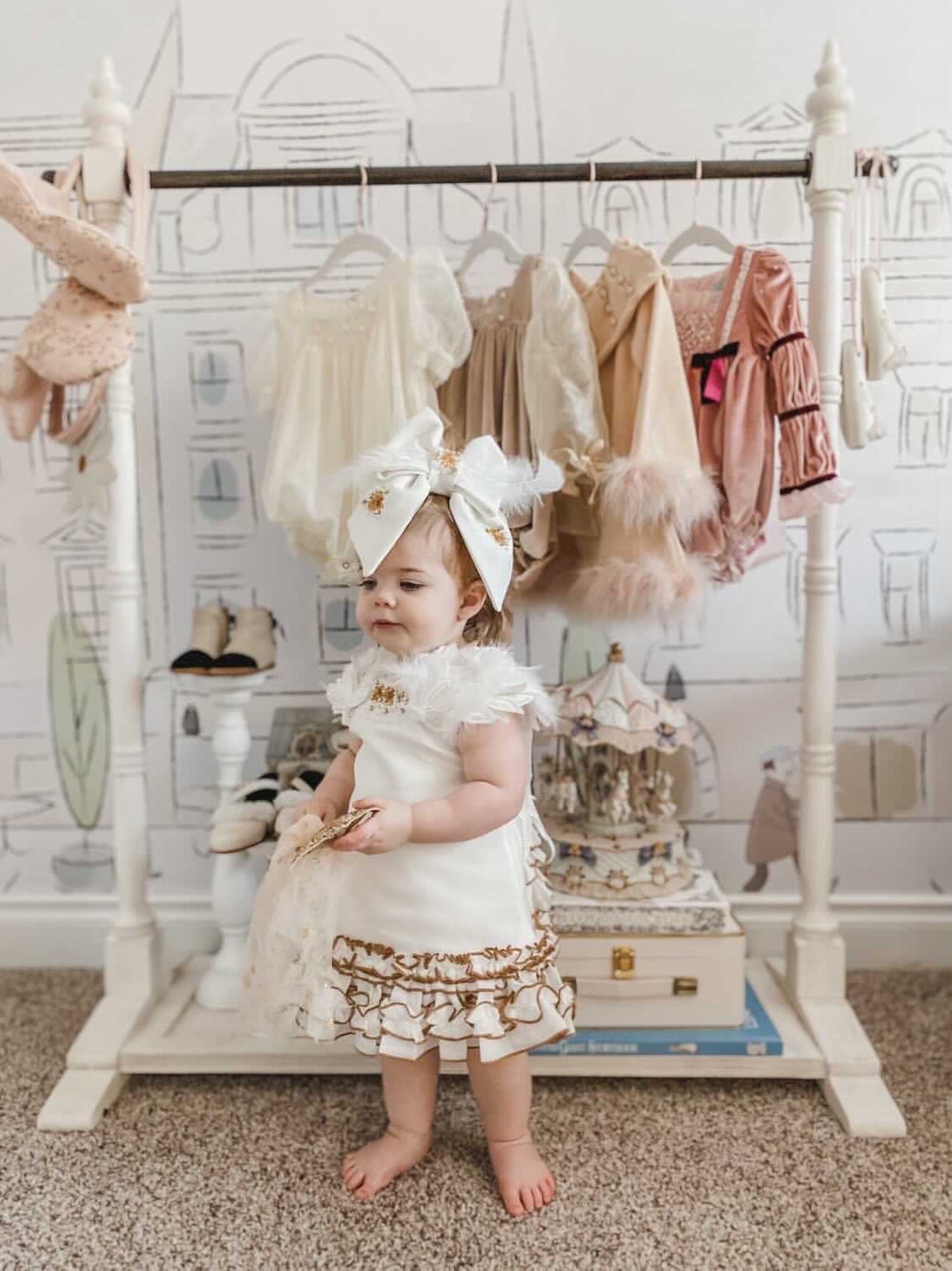 Girl | Angelina Feather Wings Dress | White x Gold