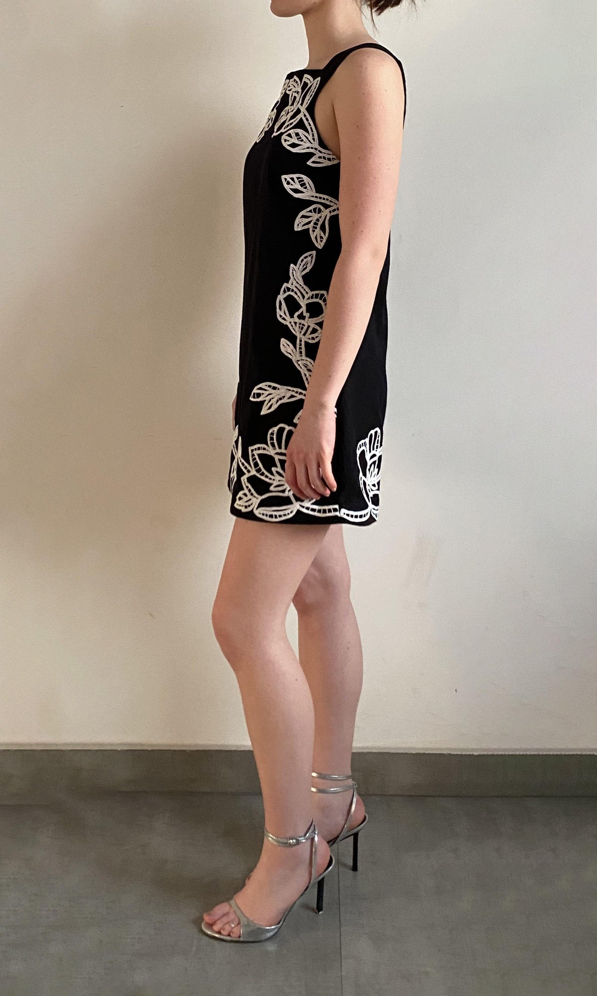 Hemant And Nandita | Daha Cotton Linen Short Dress | RE25 | Black White