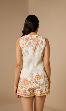 Hemant And Nandita | Niti Cotton Schiffli Shorts With Buckle Belt | White Floral