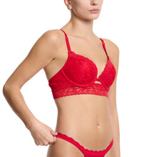 Sig Lace Plunge Push-Up | Red
