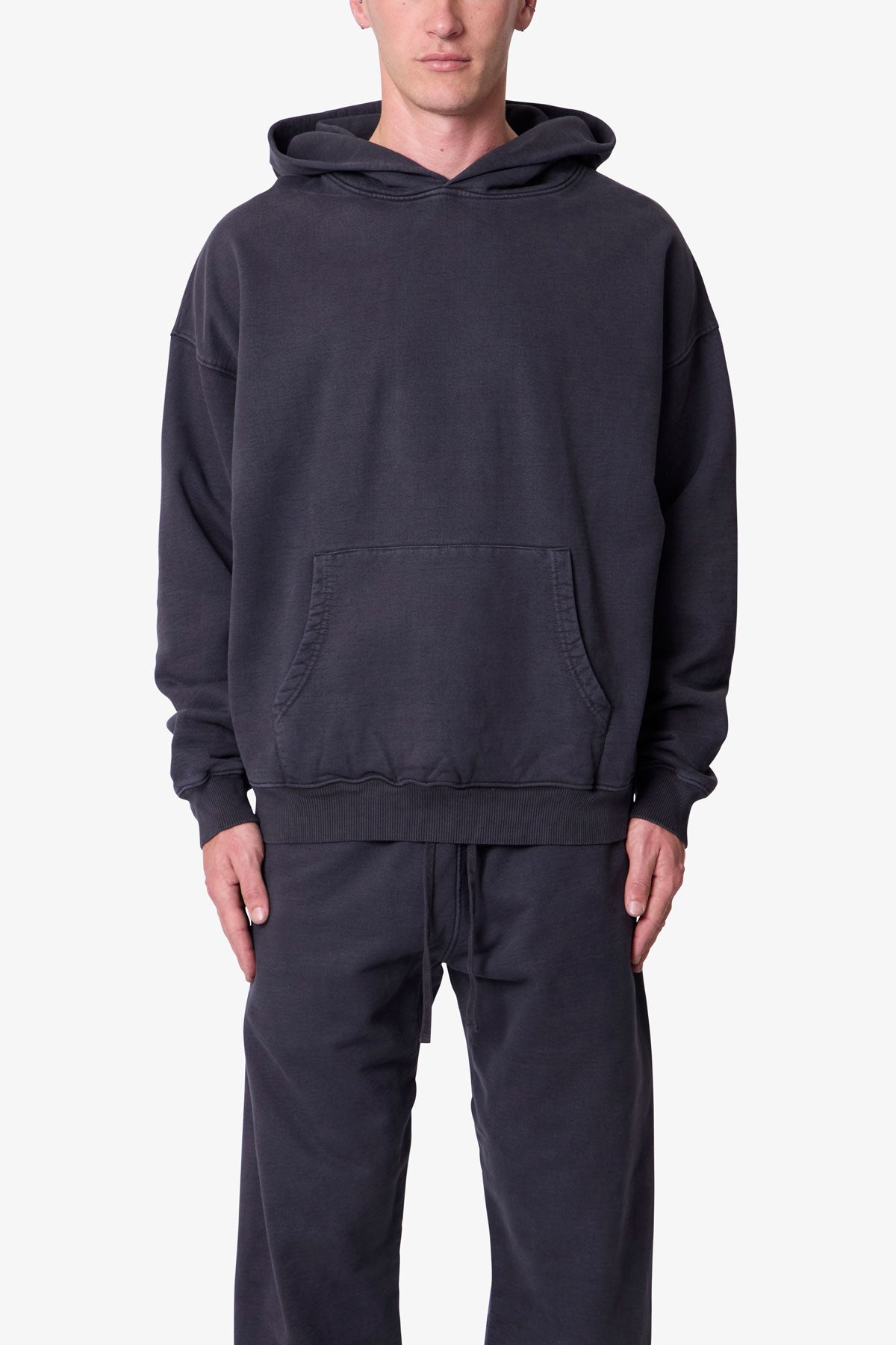 Heavy Basic Hoodie | Washed Black