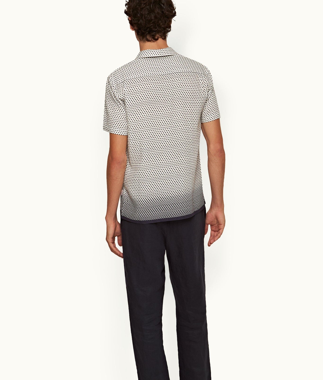 Hibbert Floret Capri Collar Shirt | White/Night Iris