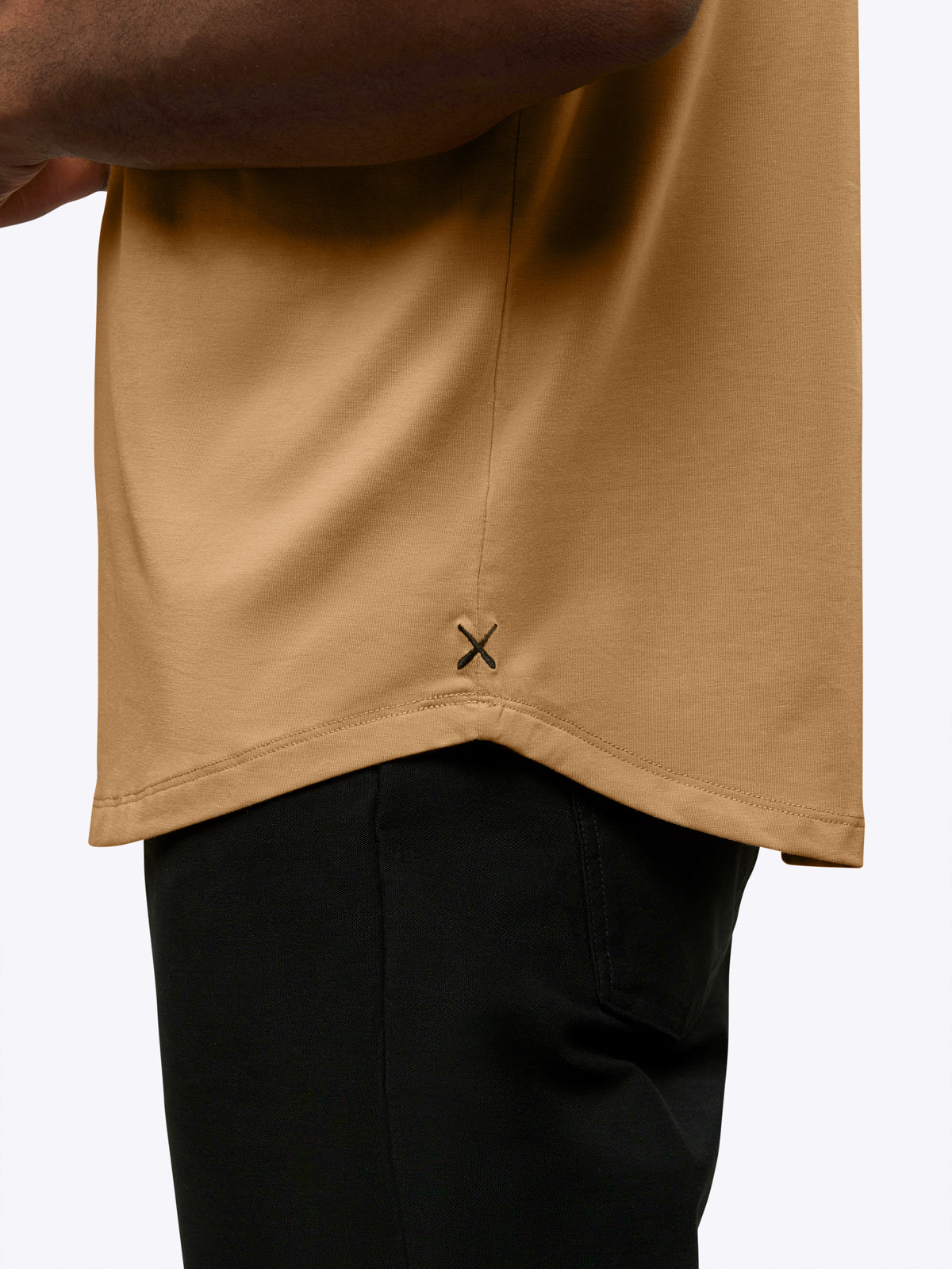 Mens | AO Henley Curve-Hem | Signature-Fit PYCA Pro | Latte
